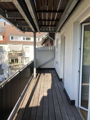 Moderne Altbauwohnung mit großem Balkon in absoluter Toplage!