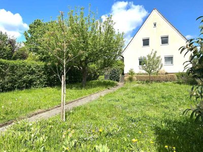 Ihr neues Zuhause - traumhafter Garten - und inklusive einer Doppelgarage