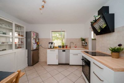 Solide Kapitalanlage oder neues Zuhause: 3-Zimmer-Wohnung in kleiner Wohneinheit in Neustadt