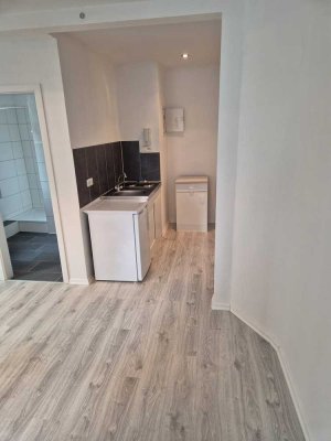 1 Zi. Whg. , zentrale Lage zu vermieten