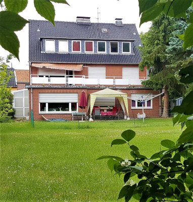 Große 6-Zimmer-EG-Wohnung mit Terrasse in Herzogenrath mit Garten in bester Stadtlage,  mit Küche