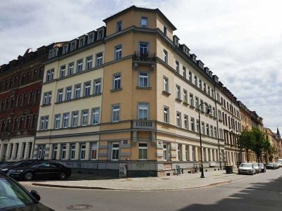 *Effektive vermietete 2-RW in beliebter Lage im Hechtviertel*