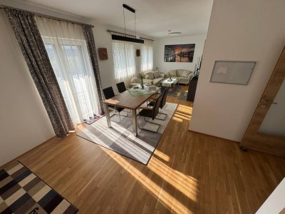 Neuwertige 3 Zimmer Eigentumswohnung (78,06m²) mit großem Balkon &amp; 2 Carports in Jagerberg