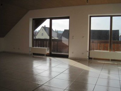 Helle sonnige 4,5 Zimmer Wohnung