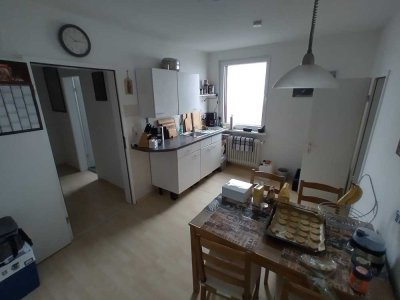 Helle 3-Zimmer Wohnung mit Einbauküche