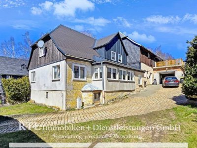 Großzügiges Wohnen mit Nebengelass und weitläufigem Grundstück