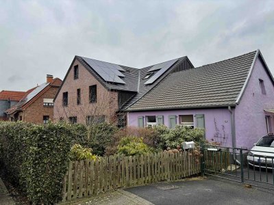 Charmante Doppelhaushälfte mit Erweiterungspotential in ruhiger Lage für Individualisten # lila Haus