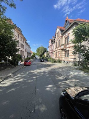 Souterrain: 4 Zimmer, 2 Bäder, Terrasse, neue Küche – ab 09/2026