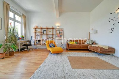 MÖBLIERT - SONNIG UND GEMÜTLICH - Großzügige 3,5-Zimmer-Wohnung mit Balkon