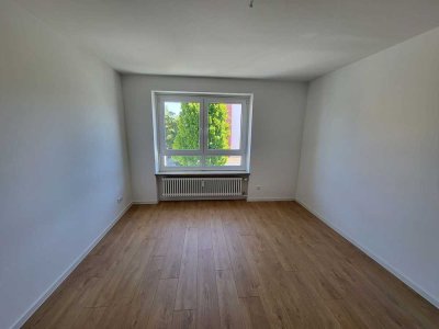 Schöne 4-Zimmer-Wohnung mit Balkon in Oberhausen zu vermieten