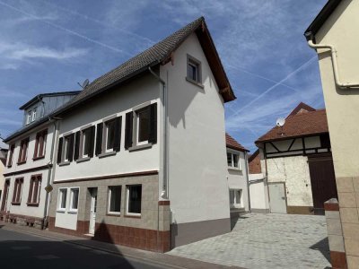 Geräumiges, 5-Raum-Einfamilienhaus mit Scheune und Hof in Lauda-Königshofen