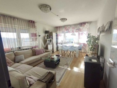 3-Zimmer-Wohnung mit neuer EBK, Balkon und Aufzug