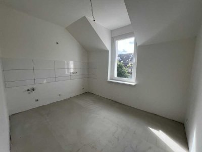 Erstbezug nach Renovierung! Ab 01.10! Lichtdurchflutete 2-Zimmer-Wohnung