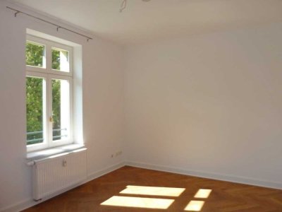 2-Raum-Wohnung mit attraktiver Rendite, gehobener Ausstattung und Balkon in Leipzig Stötteritz !!