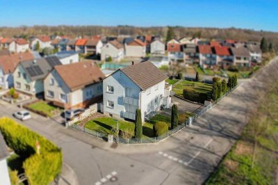 Charmantes Einfamilienhaus mit großem Grundstück und Ausbaupotenzial