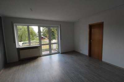 *** Top...2 Zimmer...Balkon....EBK...Tiefgarage ***