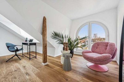 STILVOLL ÜBER DEN DÄCHERN - EXKLUSIVES DACHGESCHOSS  MIT PANORAMATERRASSE IN DER ADOLFSTRASSE