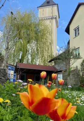 Von Privat, Ismaning, sonnige 3 Zimmer DG Whg, 2.OG, große Wohnküche, TG, Gartenmitnutzung