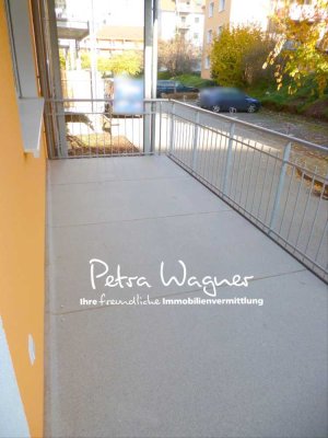 FR-Stühlinger: tolle, bezugsfreie 2-Zimmer-Whg. mit Einbauküche, Balkon u. Loggia