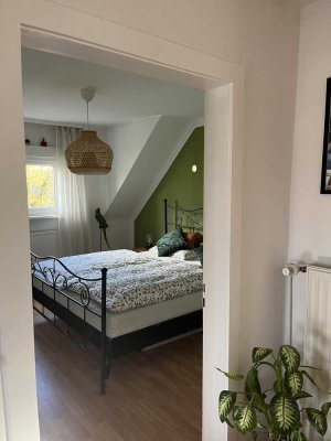 Ansprechende und neuwertige 4-Raum-DG-Wohnung in Gießen