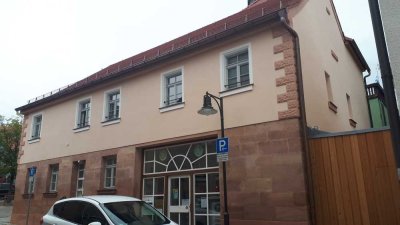 Moderne 2-Zi.-Wohnung im Zentrum von Roth