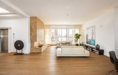 EXKLUSIVES PENTHOUSE MIT GROßZÜGIGEN 
TERRASSEN AM OLIVAER PLATZ