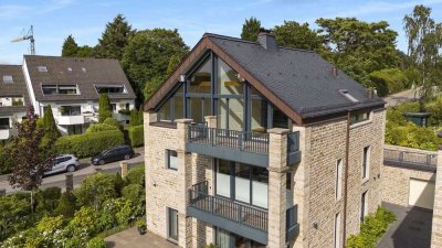 Brucker Holt-Viertel in Essen-Bredeney! Luxus-Traumwohnung der Extraklasse. TG, Balkone, eig. Garten