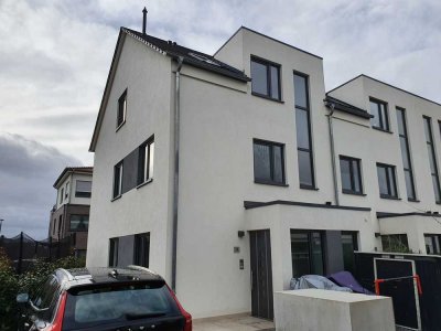 Exklusives Reiheneckhaus im attraktiven Ziegelhof