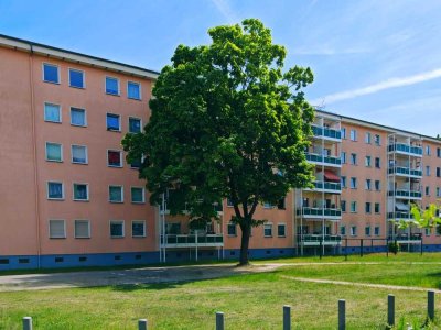 4-Raumwohnung mit Balkon im WK II