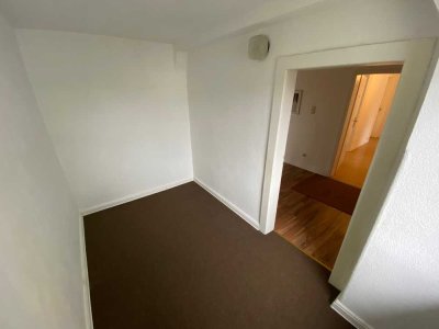 Wörmann-Angebot: helle Wohnung mit Balkon und Garage