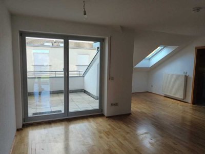 Exklusive 2-Raum-DG-Wohnung in Warthausen