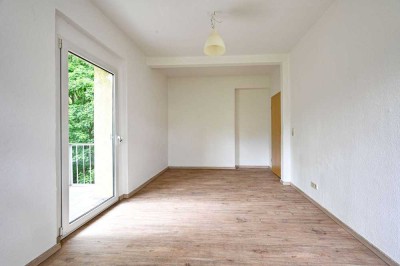 Renovierte 2-Raum-Wohnung mit Balkon in ruhiger Lage – gepflegt, hell und sofort bezugsbereit!
