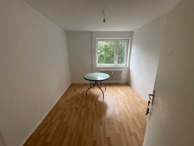 Modernes WG-Zimmer im Studentenwohnheim „Neon“ – ideal für Studierende der Ostfalia Hochschule | GBH