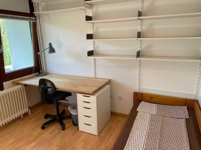 Gehobene vollmöblierte 1-Zimmer-Wohnung mit Balkon in Göttingen