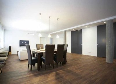 Großzügige 3,5-Zimmer-Wohnung mit Loftcharakter in Stuttgart-Mitte/West