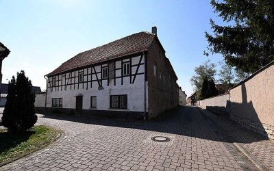 Fachwerkhaus - Wohnen und Arbeiten - leerstehend und sanierungsbedürftig