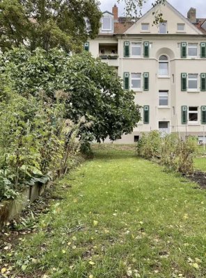 Schöne Altbauwohnung in der Oberstadt mit Gartenanteil - Kapitalanlage