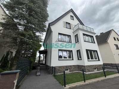 Schöne 2,5 Zimmer Wohnung im sanierten Altbau!