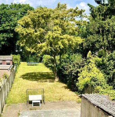 Willich- City: entkernte Doppelhaushälfte mit großem Grundstück  zu Verkaufen