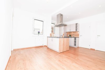 !! WOW !! I TOP-GRUNDRISS I BALKON I BADEWANNE I MODERN SANIERT I OFFENE KÜCHE I 4. STOCK MIT LIFT I HAUSTIERE WILLKOMMEN I PROJEKT WOHNEN I