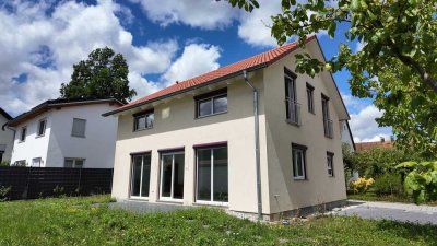 Energieeffiziente Einfamilienhaus (A+) nahe Erding – mit idealer S-Bahn-Anbindung