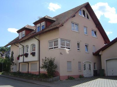 Freundliche 4-Raum-Wohnung mit Balkon in Endingen am Kaiserstuhl im Ortsteil Amoltern