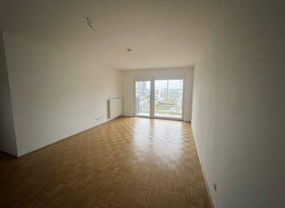 3 Zimmerwohnung mit Balkon und unbefristetem Mietvertrag!