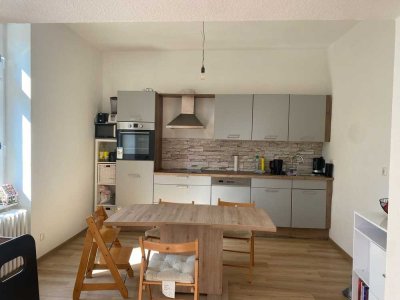 Renovierte 5-Zimmer-Wohnung mit gehobener Innenausstattung in Fürstenberg