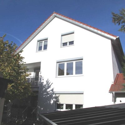 Modernisierte 3-Zimmer-Wohnung mit Balkon und Garage in Straubing