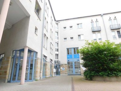 Gemütliche 2-Zi.-Whg. mit EBK und sonniger Loggia