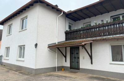 4-Zimmer Wohnung mit EBK in Johannesberg