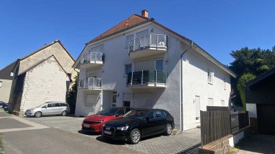 Gepflegte 3-Zimmer Maisonette-Wohnung mit Balkon in Büttelborn