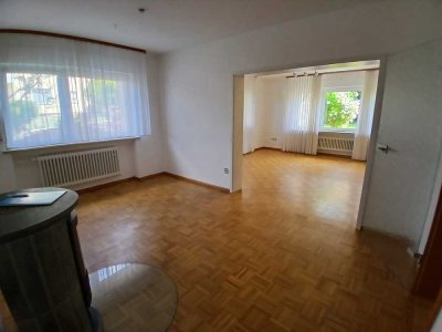 Ansprechende und gepflegte 5-Raum-Wohnung mit Balkon und EBK in Alzenau