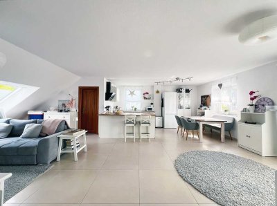 � Über den Dächern. Unter den Sternen: 2-Zimmer-Maisonette mit Dachterrasse & Charakter �